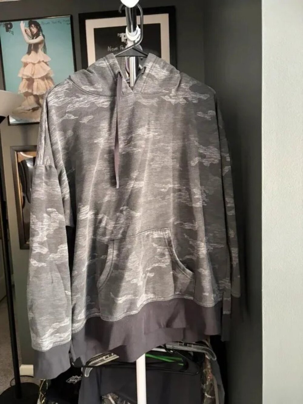 Athletic Works Gray Camo Hoodie Size Large 12–14